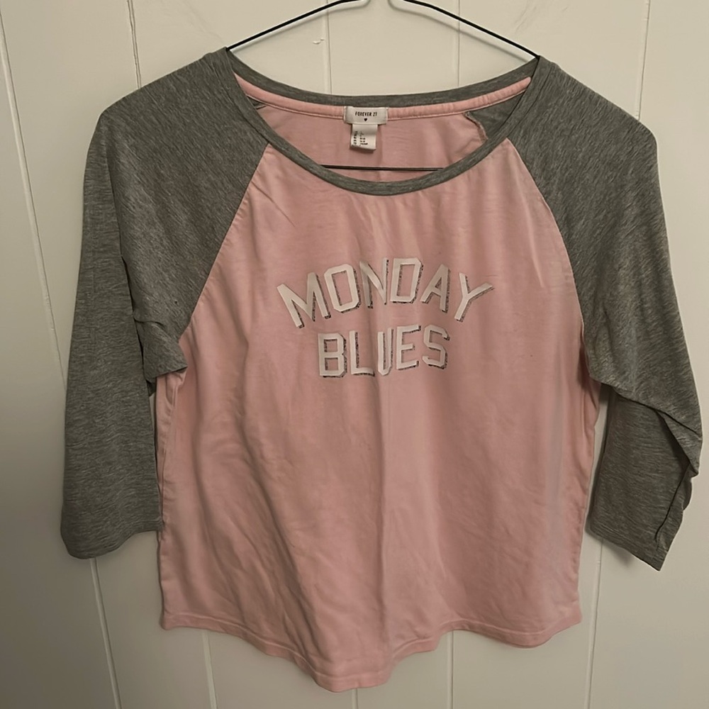 FOREVER 21 3/4 Sleeve “Monday Blues” Top L